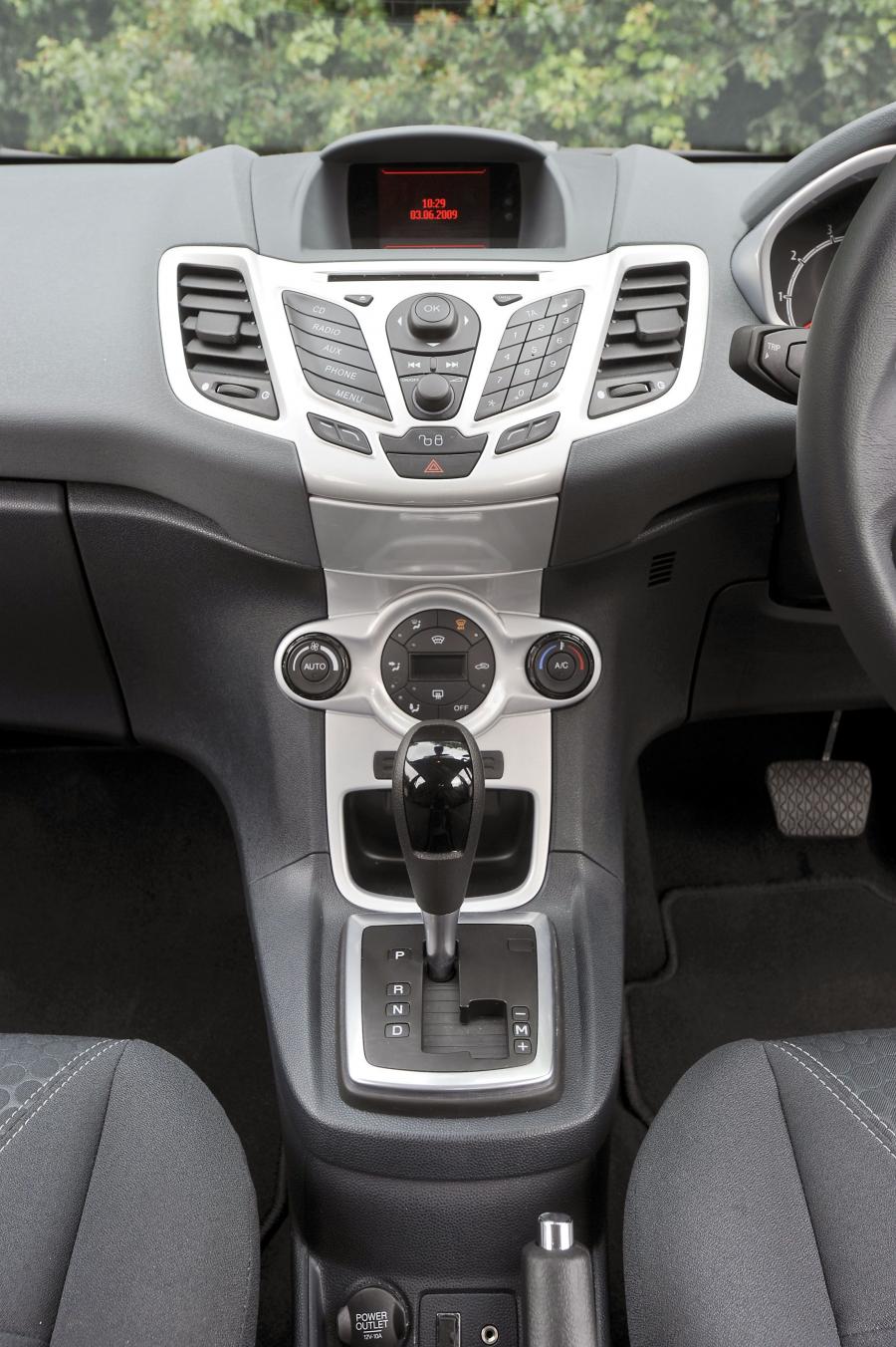  Ford Fiesta 2008 года  (фото 133 из 201)